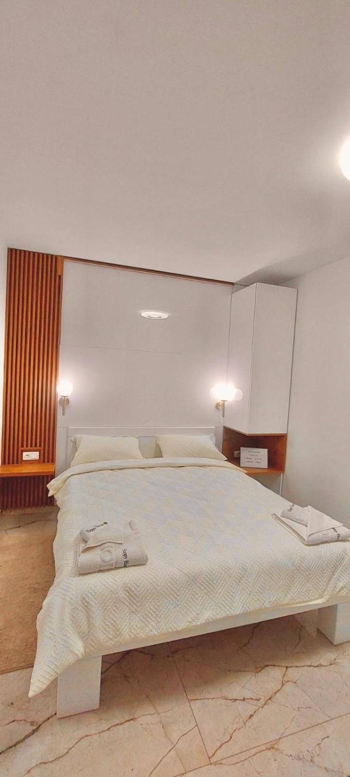 Apartmani Happy House Surčin Exterior foto